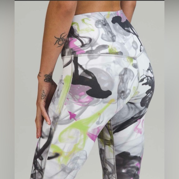 NWT lululemon align tights unicorn throwback 25” (size 6) - Picture 4 of 10